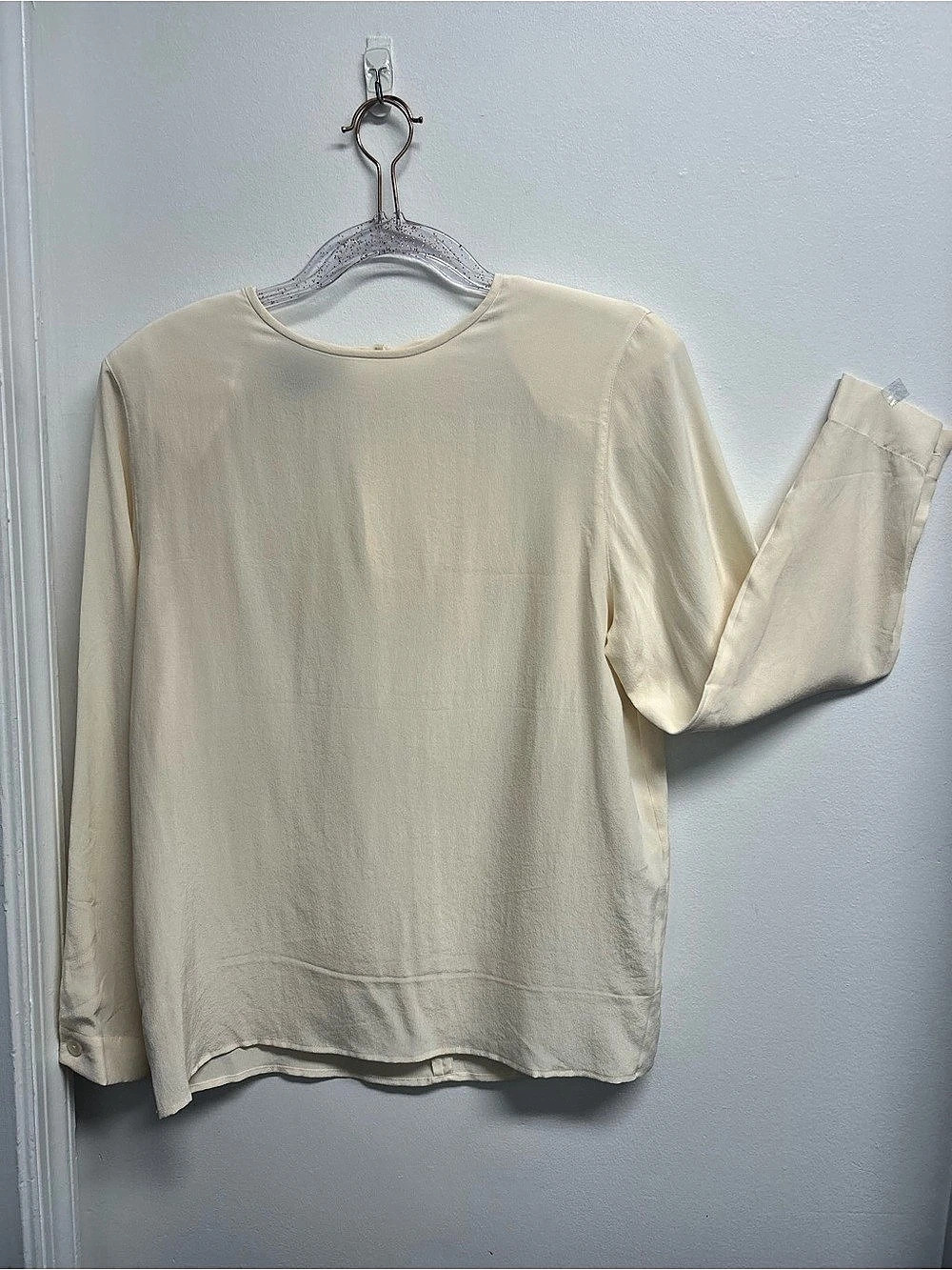 Classiques Silk Blouse in Cream Size 4